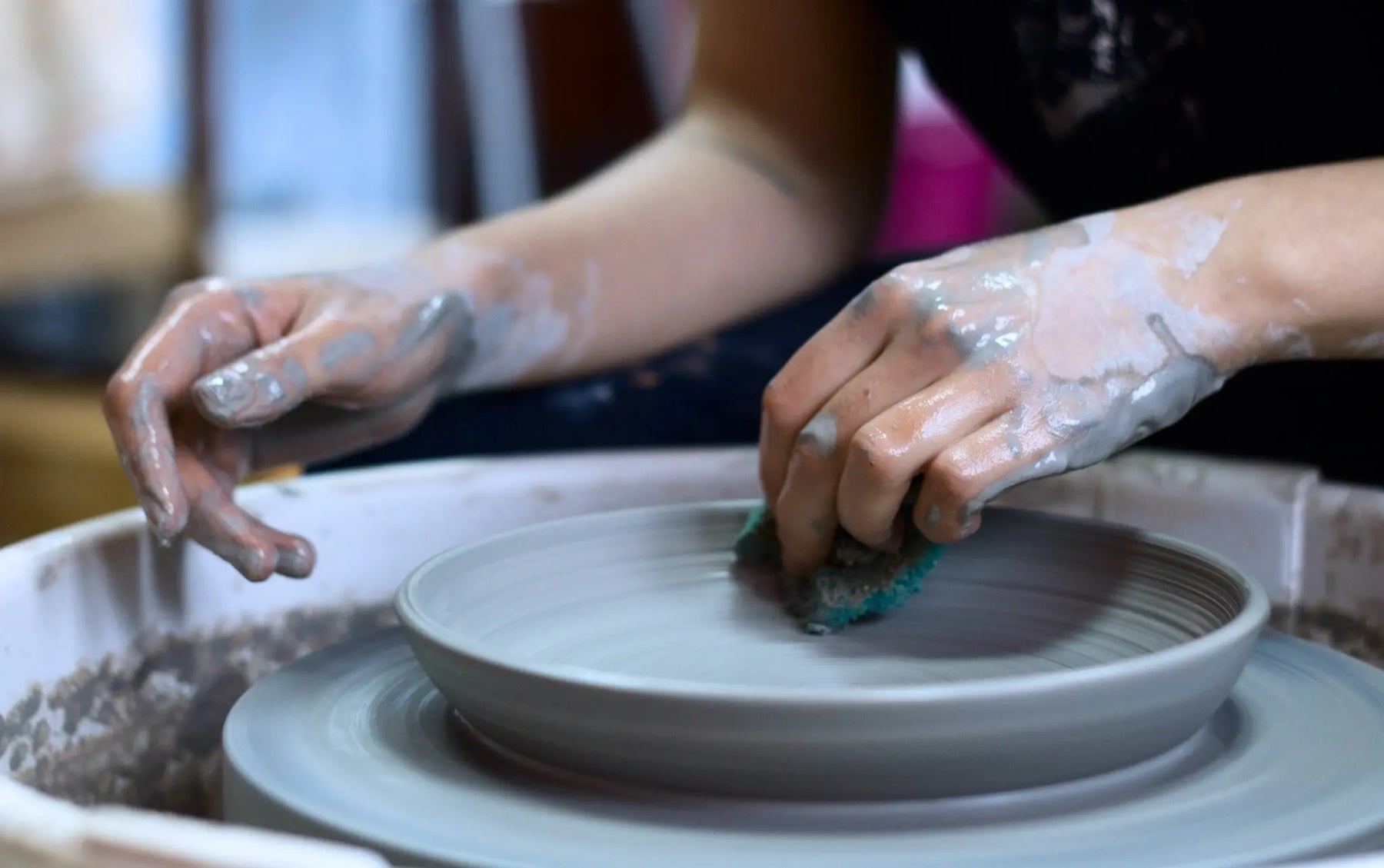 Looking for Pottery Classes in Hattiesburg MS? Why Wheel in the Window is the Best