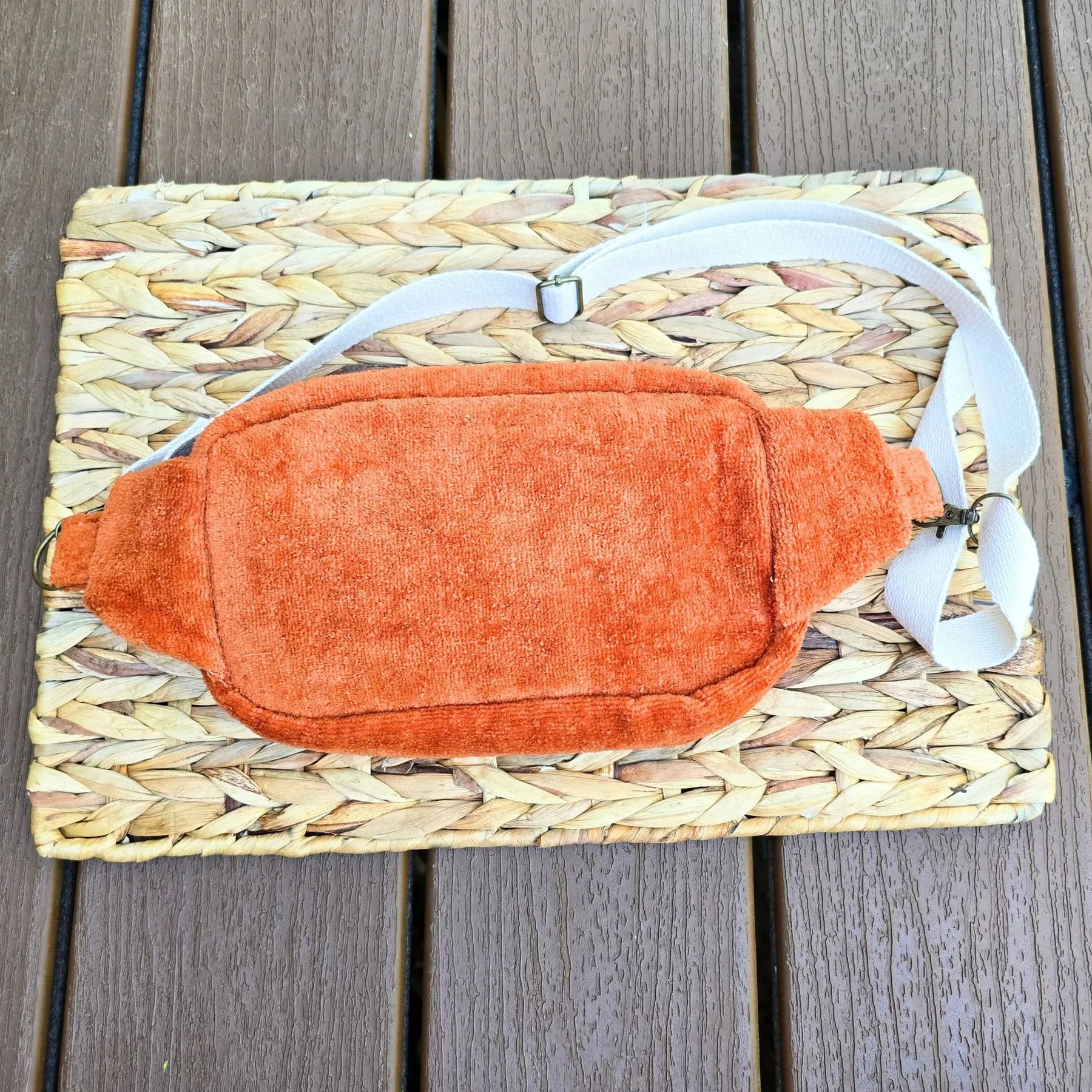 1970s Vintage Towel Crossbody Bum Bag, Retro Boho Fanny Pack, Handmade Terry Cloth Bag, Festival Crossbody Belt Bag, Upcycled Vintage Style Maypop House Designs