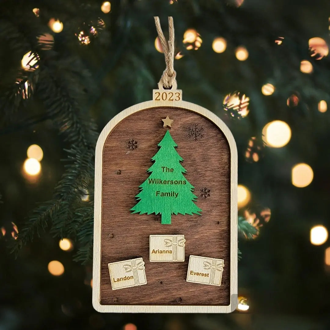 2025 Tree Family Christmas Ornamenet by EverLee Creations, ornament detail photo 2