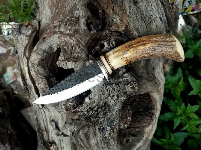Hammered Clip Point Stag Hunter Knife for Hunters and Outdoor Users