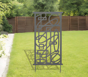 Applause Metal Trellis