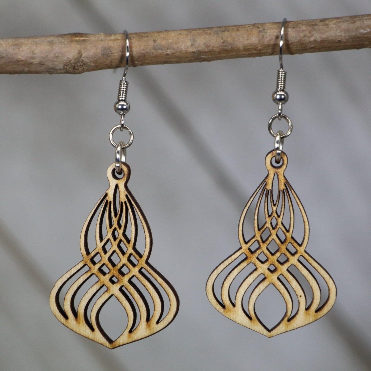Art Deco Gatsby Twist Wooden Dangle Earrings | Vintage Jewelry