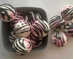 Bath Bomb by Lustful Bath, LLC, handmade bath and body detail photo 6