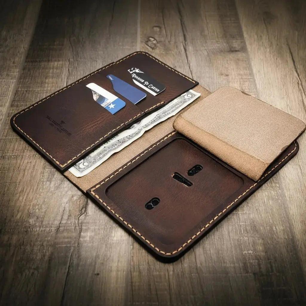 Badge Long Wallet by Bull Sheath Leather, handmade leather goods detail photo 10