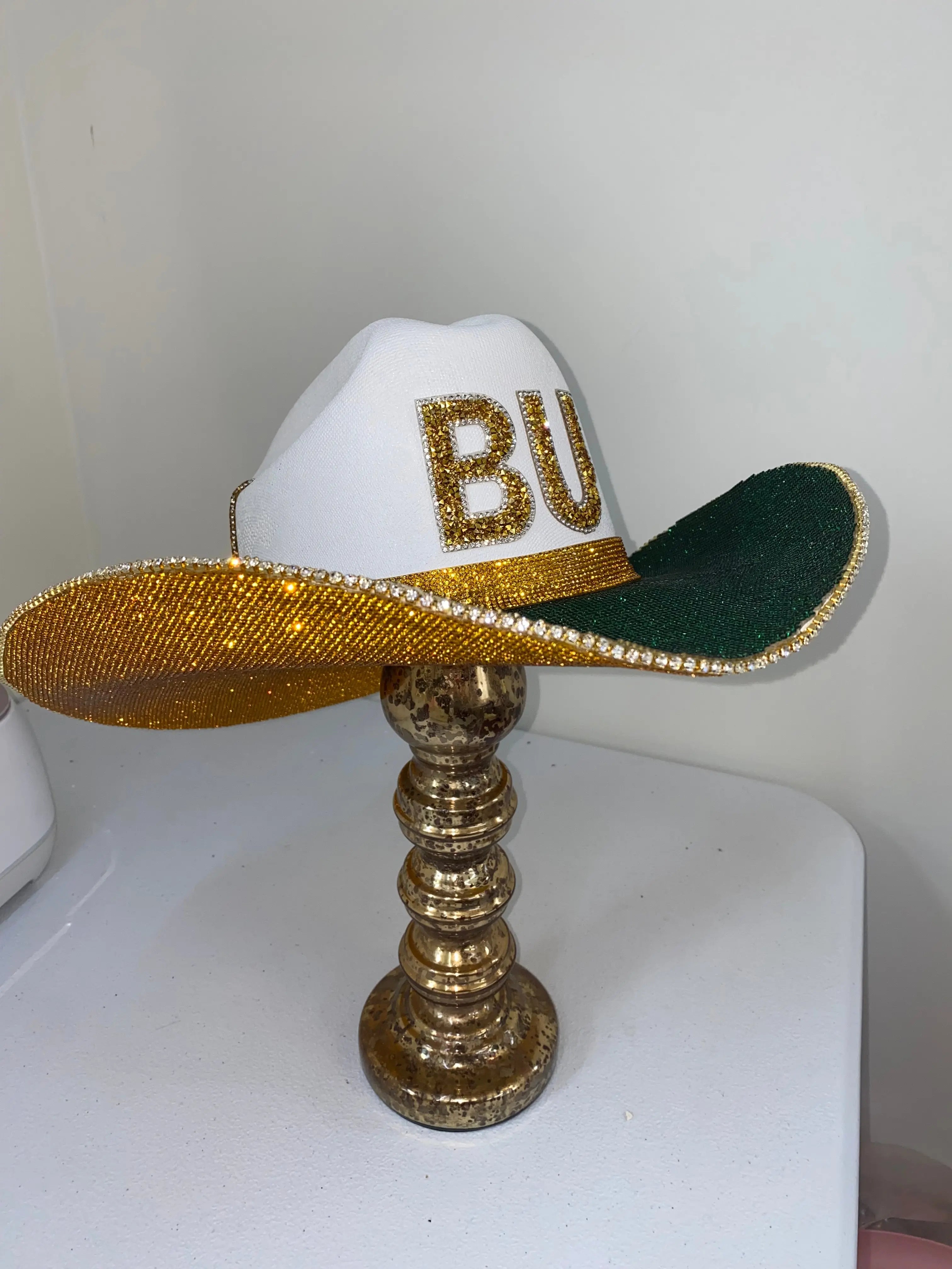 Baylor University rhinestone cowboy hat in white, green, and gold.