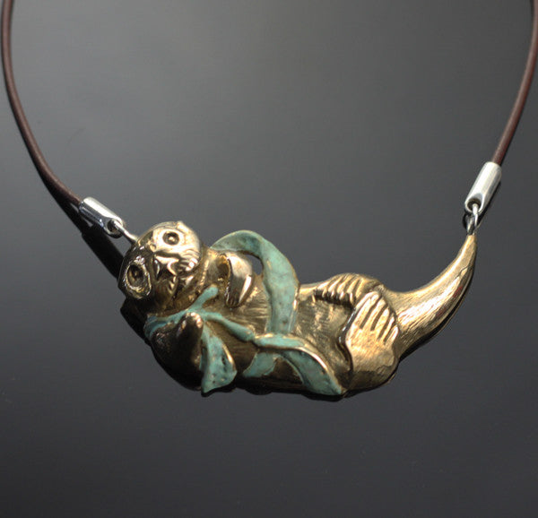 Bronze Otter Necklace – BRS1009