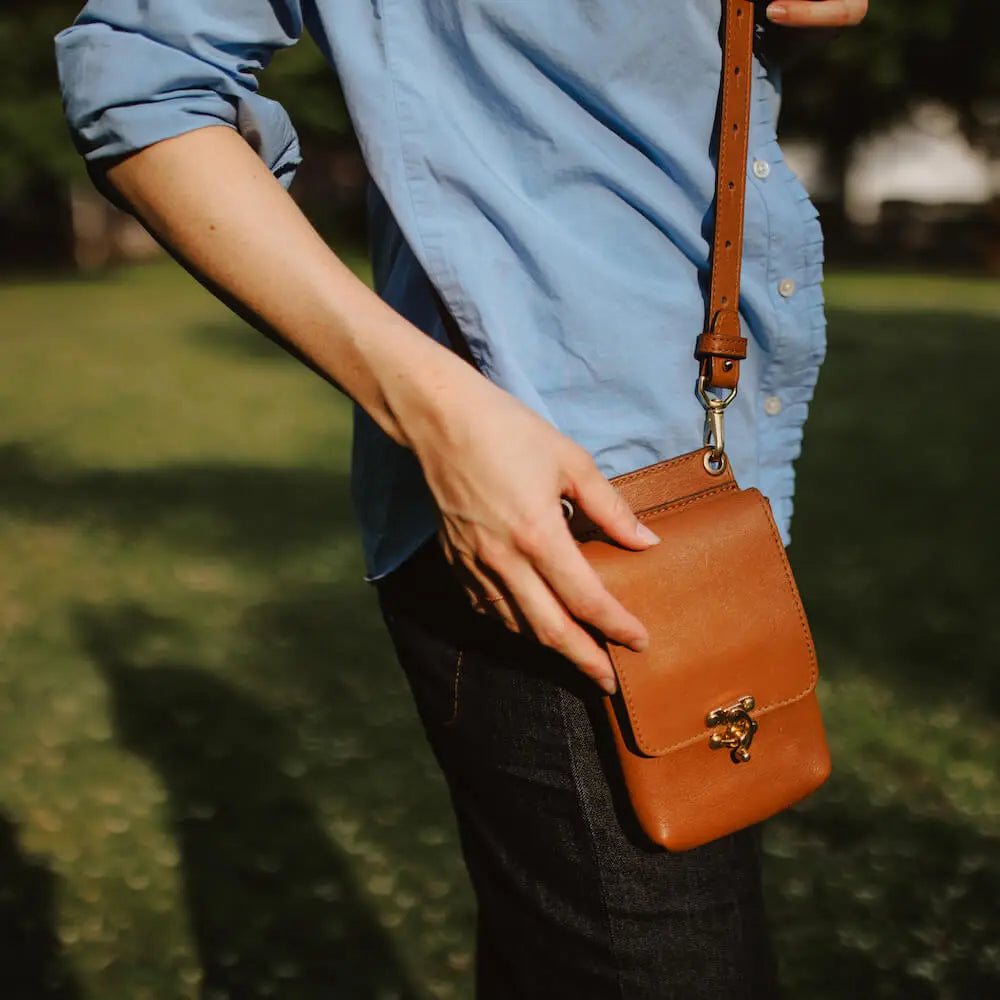 Craft & Forge Leather Phone Pouch Mission Mercantile Leather Goods