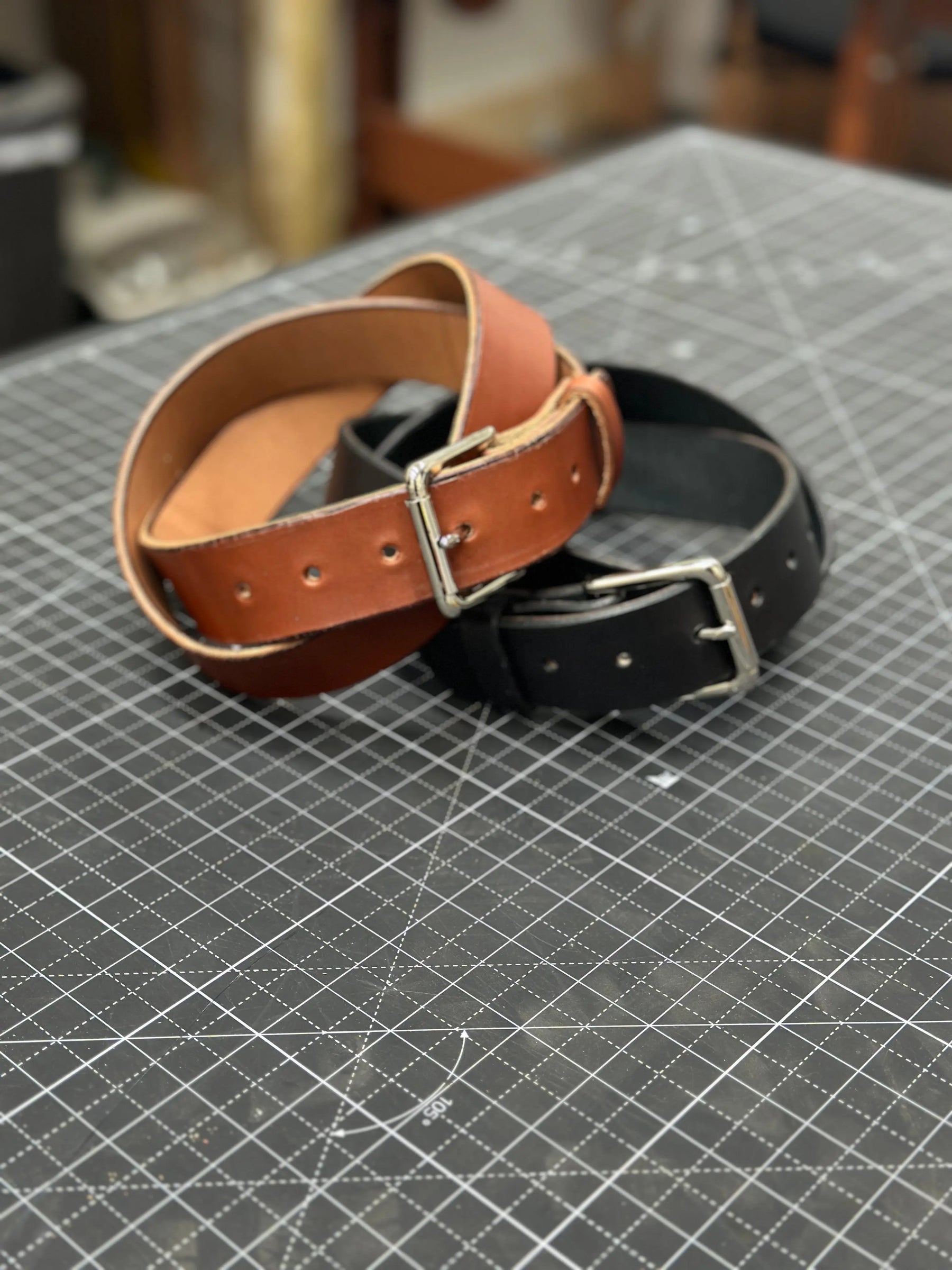 Custom Leather Belt by Kw Leatherworks, handmade leather goods detail photo 6