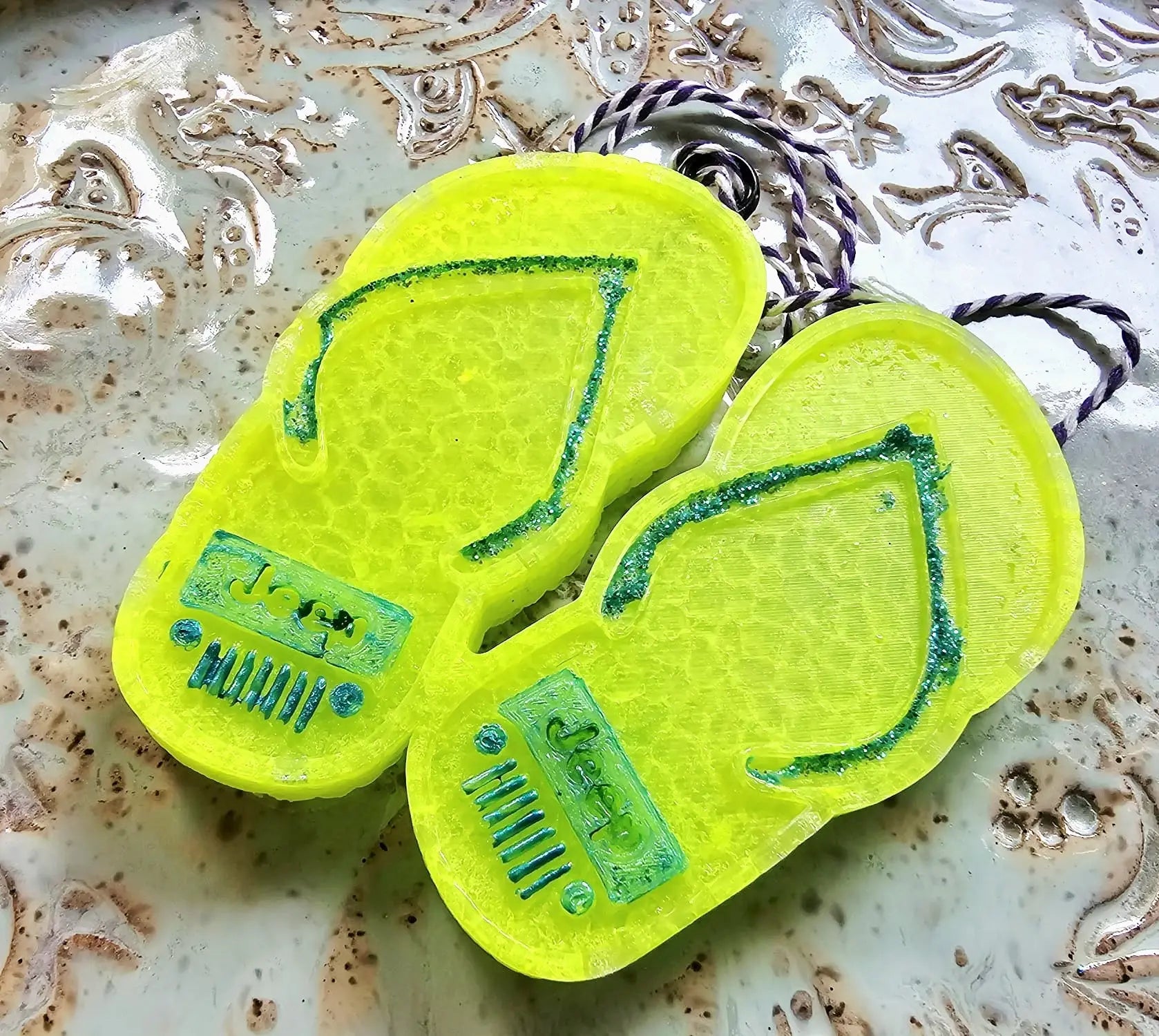 Handmade Jeep Flip Flop Car Freshie - Summer Aroma Bead Air Freshener for Beach Lovers