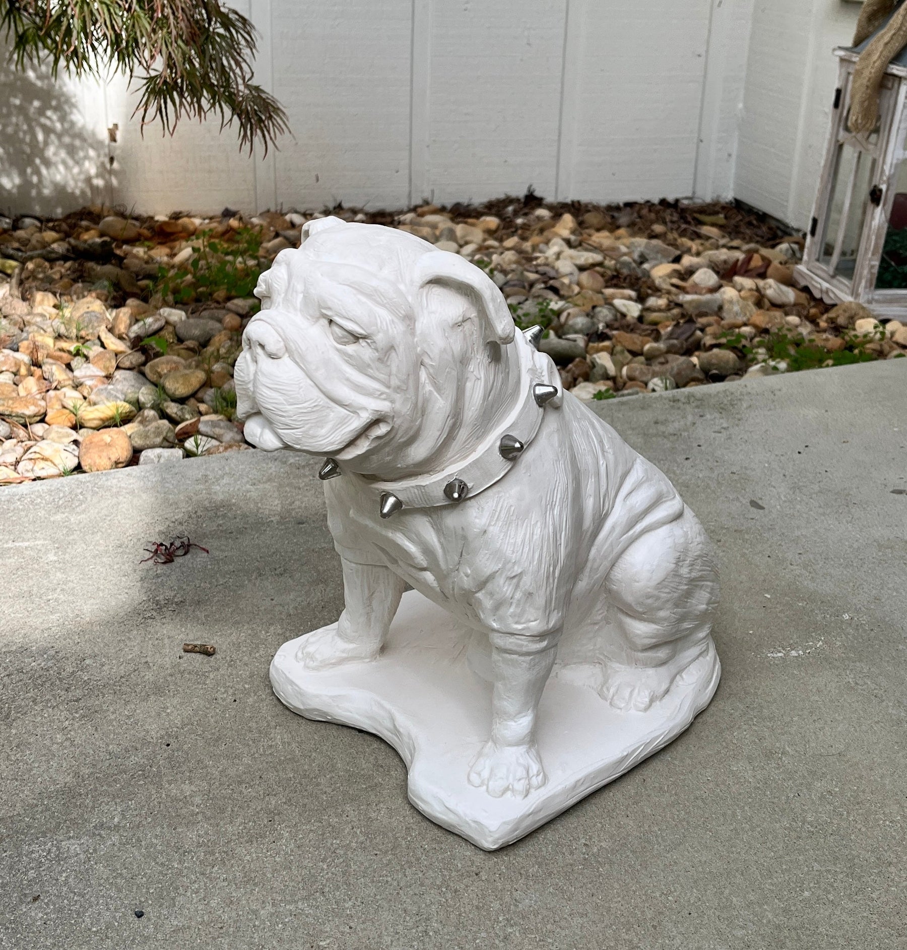 Georgia Bulldogs UGA Mascot White Stone Statue - Natural