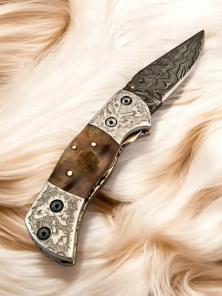 Handmade Damascus Folding Knife – Sheep Horn Handle by Damascus Knife Store, Damascus knife detail photo 3
