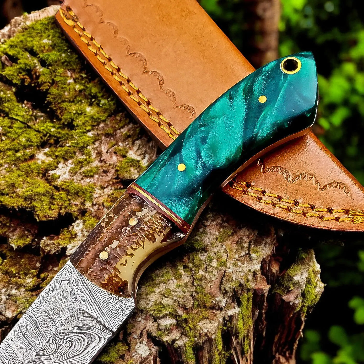 Handmade Damascus Steel Skinning Knife with Antler Horn Handle by Damascus Knife Store, Damascus knife detail photo 2