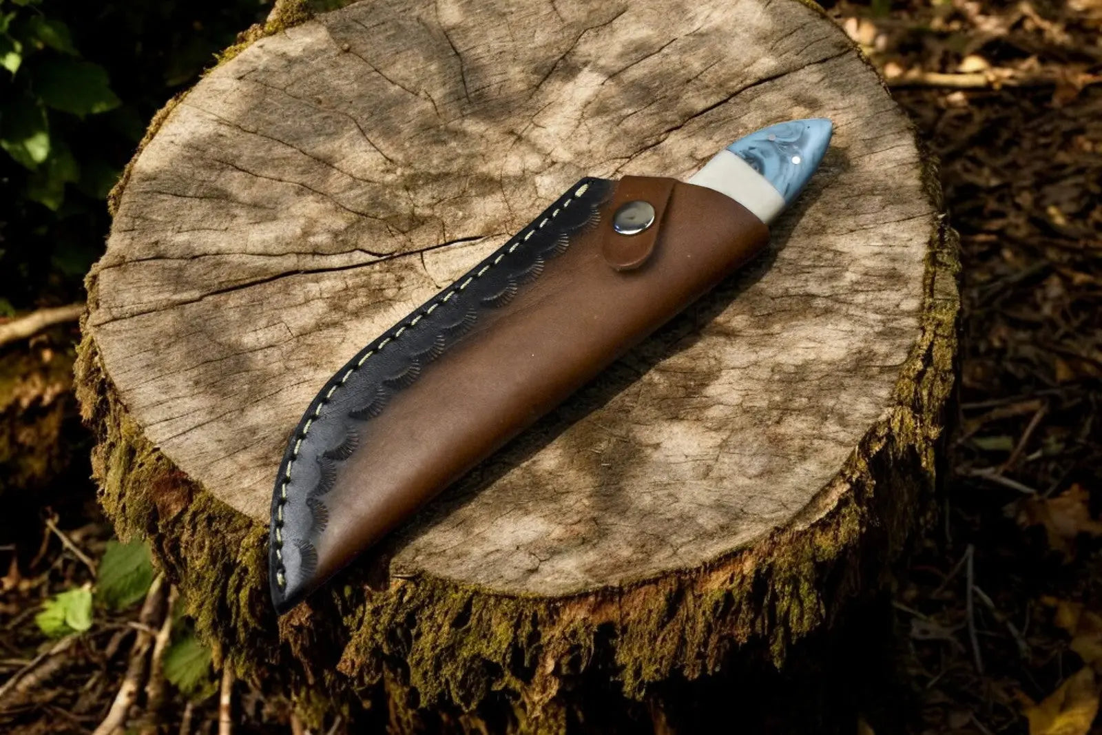 Handmade Damascus Steel Skinning Knife with Leather Sheath by Damascus Knife Store, leather knife sheath detail photo 3