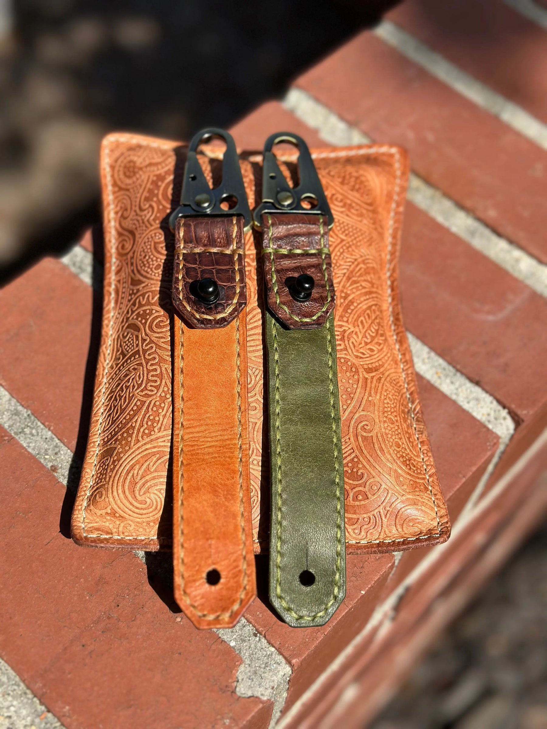 Handmade Leather Keychain by Kw Leatherworks, 3D printed gift detail photo 3