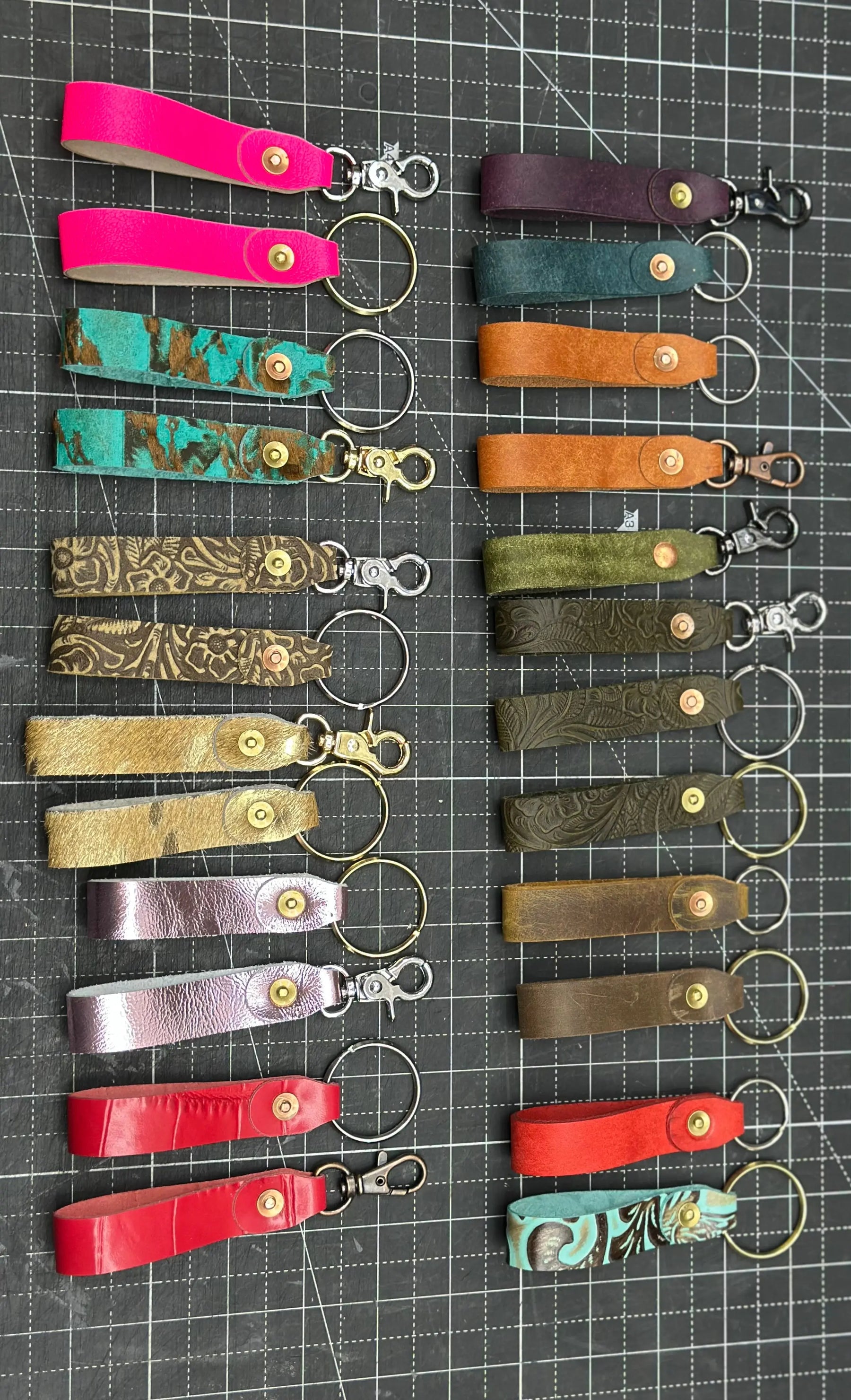 Handmade Leather Keychain by Kw Leatherworks, 3D printed gift detail photo 7