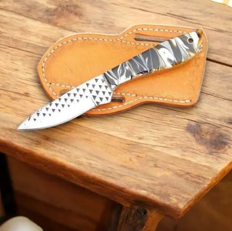 Handmade Ranch Knife with 4" Blade & Resin Handle Damascus Knife Store