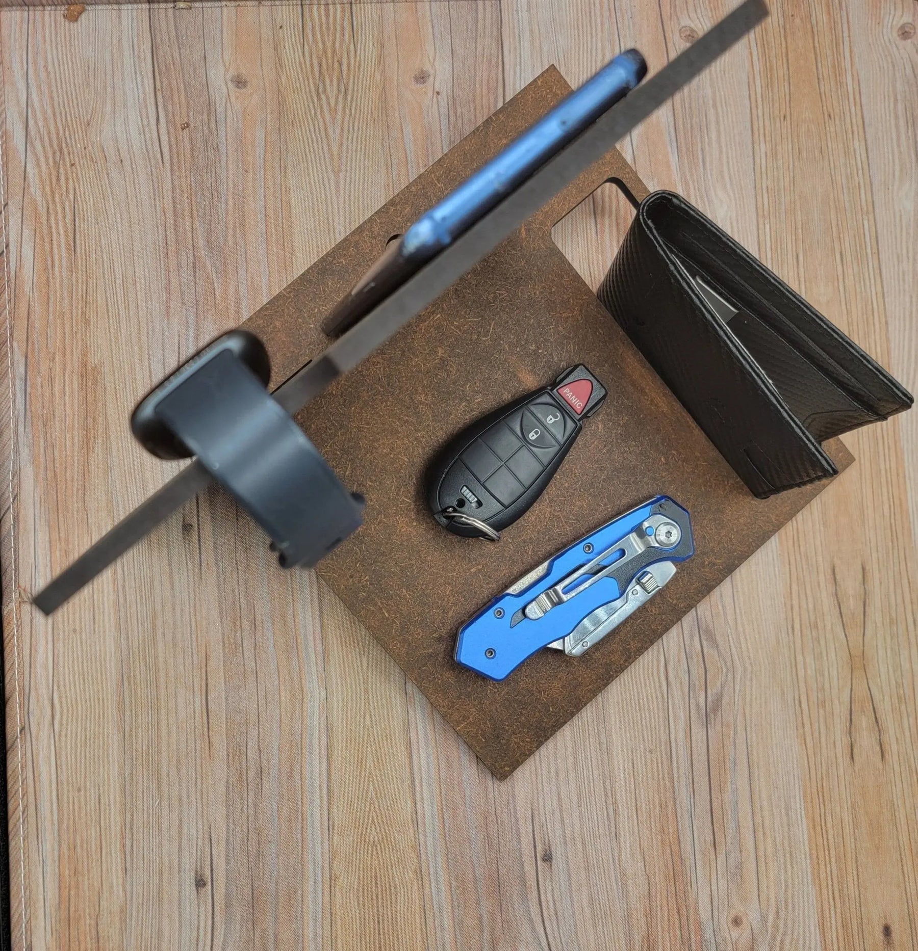Hands Down Docking Station by EverLee Creations, handheld device accessories detail photo 5