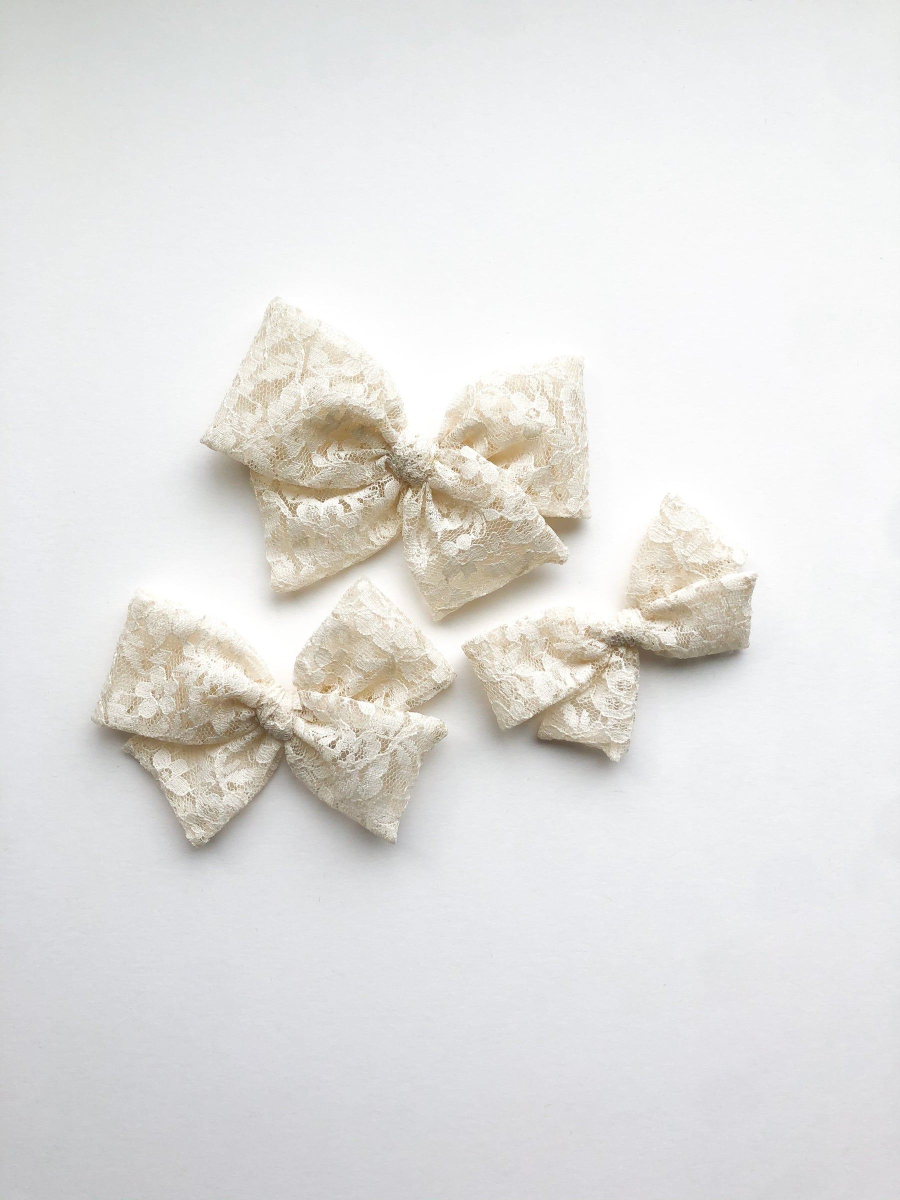 Ivory Lace Pinwheel by Boosh Baby image 2