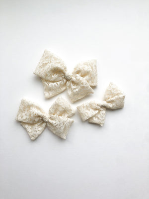 Ivory Lace Pinwheel by Boosh Baby image 2