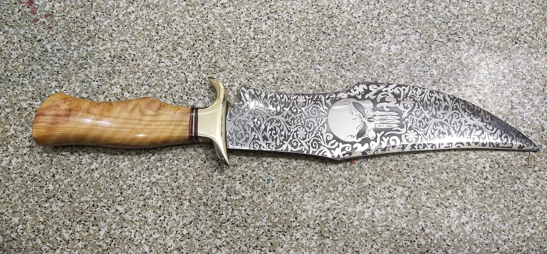 D2 Steel Bowie Knife | 17" | Mirror High Polish | Olive Wood & Brass Guard | Leather Sheath