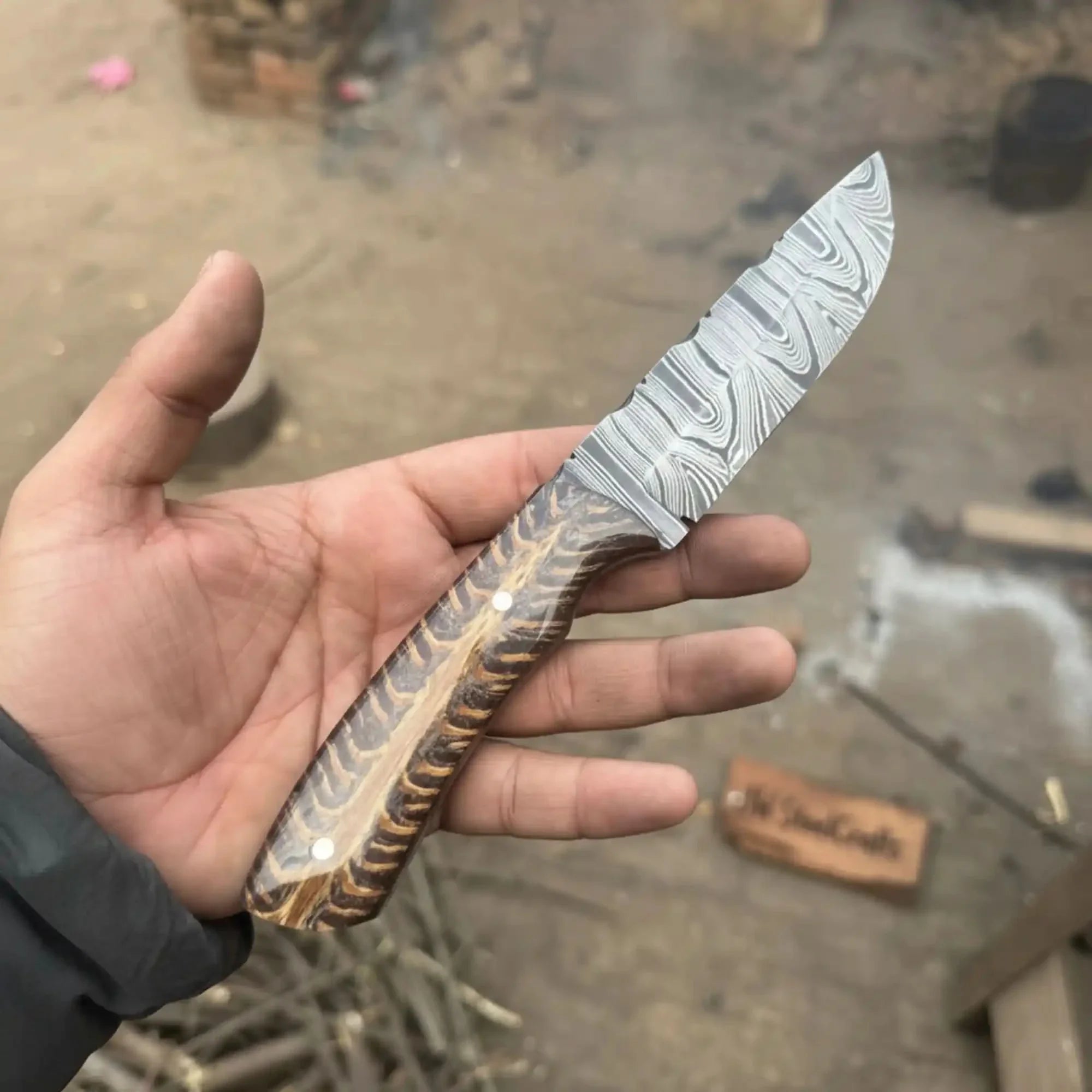 7.5-Inch Damascus Puukko Fixed Blade Knife with Pinecone Epoxy Resin Handle by JW SteelCrafts, Damascus knife detail photo 2