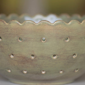 Scalloped Edge Berry Bowl
