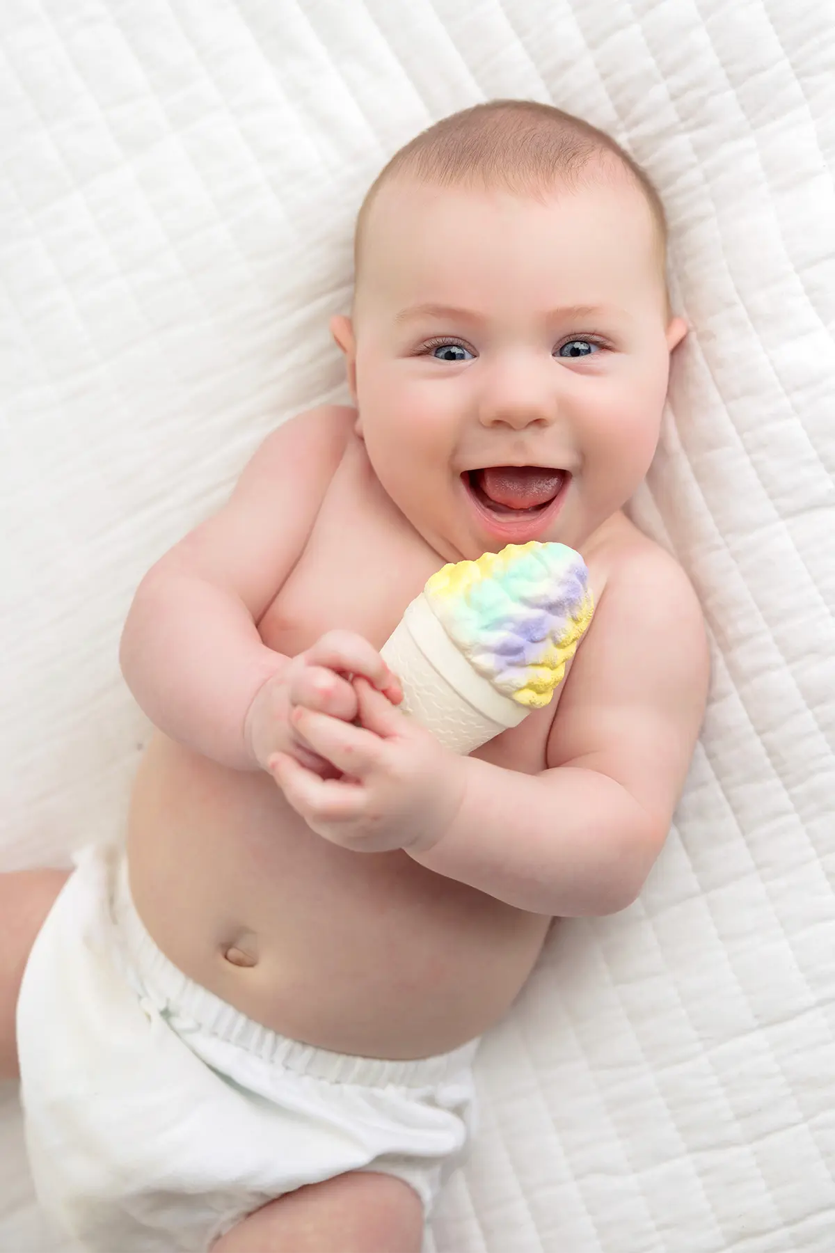 Just Chillin' Snoball Bath Toy & Baby Teether by Nola Tawk, Southern lifestyle apparel detail photo 2