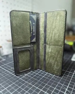 Long Wallet by Kw Leatherworks, handmade leather goods detail photo 5