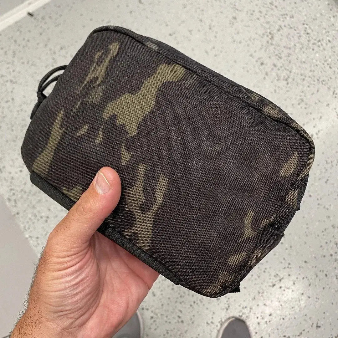 Minimalist Woodland Fanny Pack by Recycled Firefighter, handmade leather goods detail photo 7