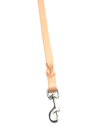 Natural Basket Dog Leash by Texas Saddlery, handmade leather goods detail photo 3