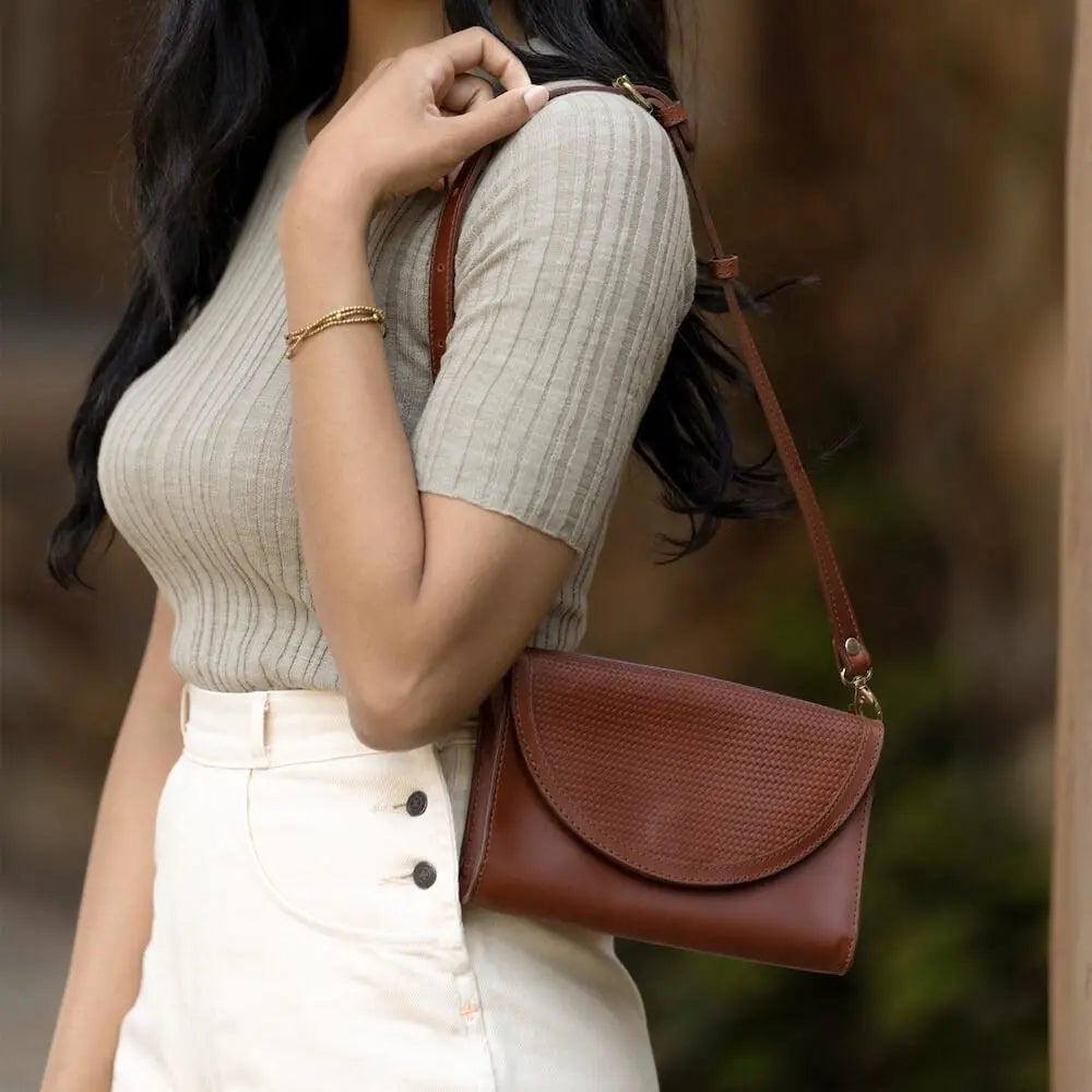 Nisolo Cleo Leather Convertible Crossbody Clutch Mission Mercantile Leather Goods
