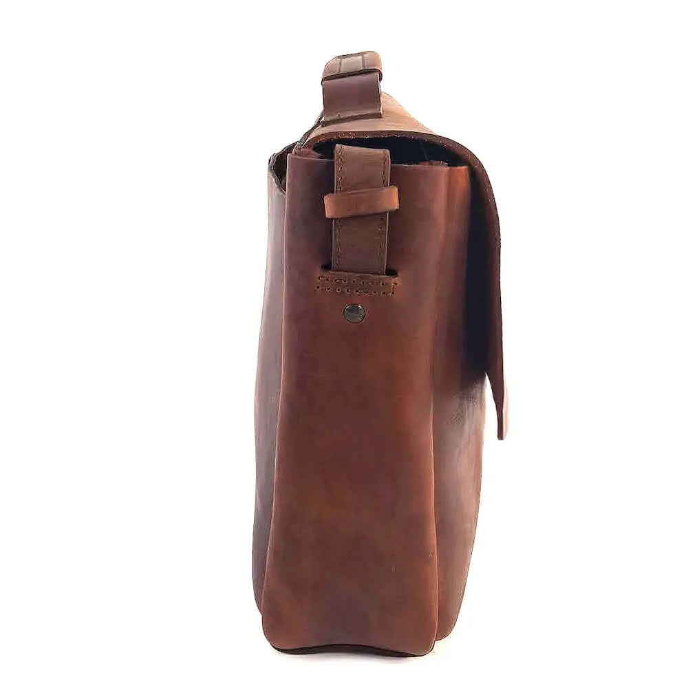 Nisolo Loreto Leather Messenger Bag by Mission Mercantile Leather Goods, handmade leather goods detail photo 4