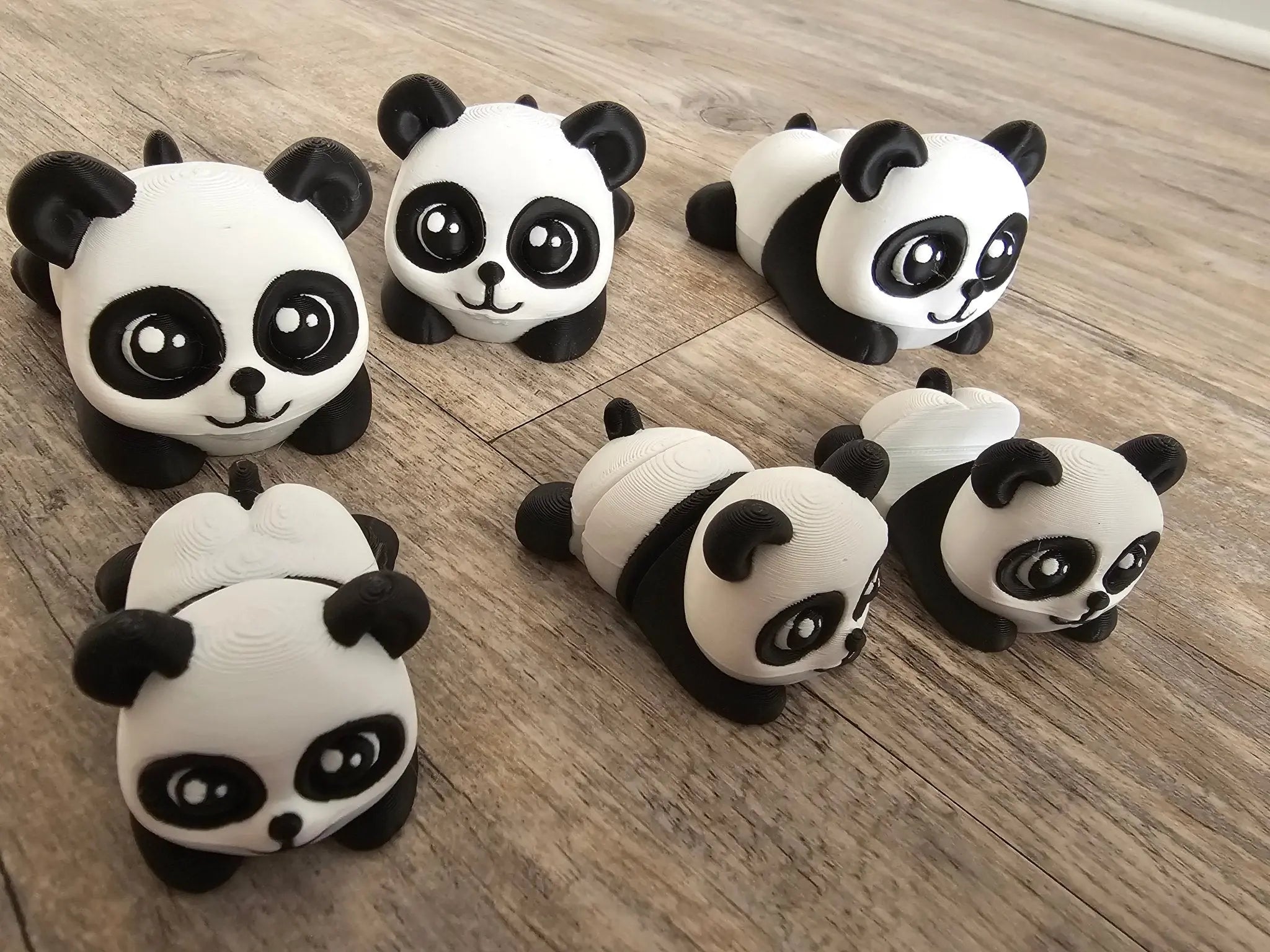 Panda Family Fidget Set - 6 Cute 3D Printed Pandas, Includes Phone Holder & Wiggly Fidget Toys - Main Street Collective
