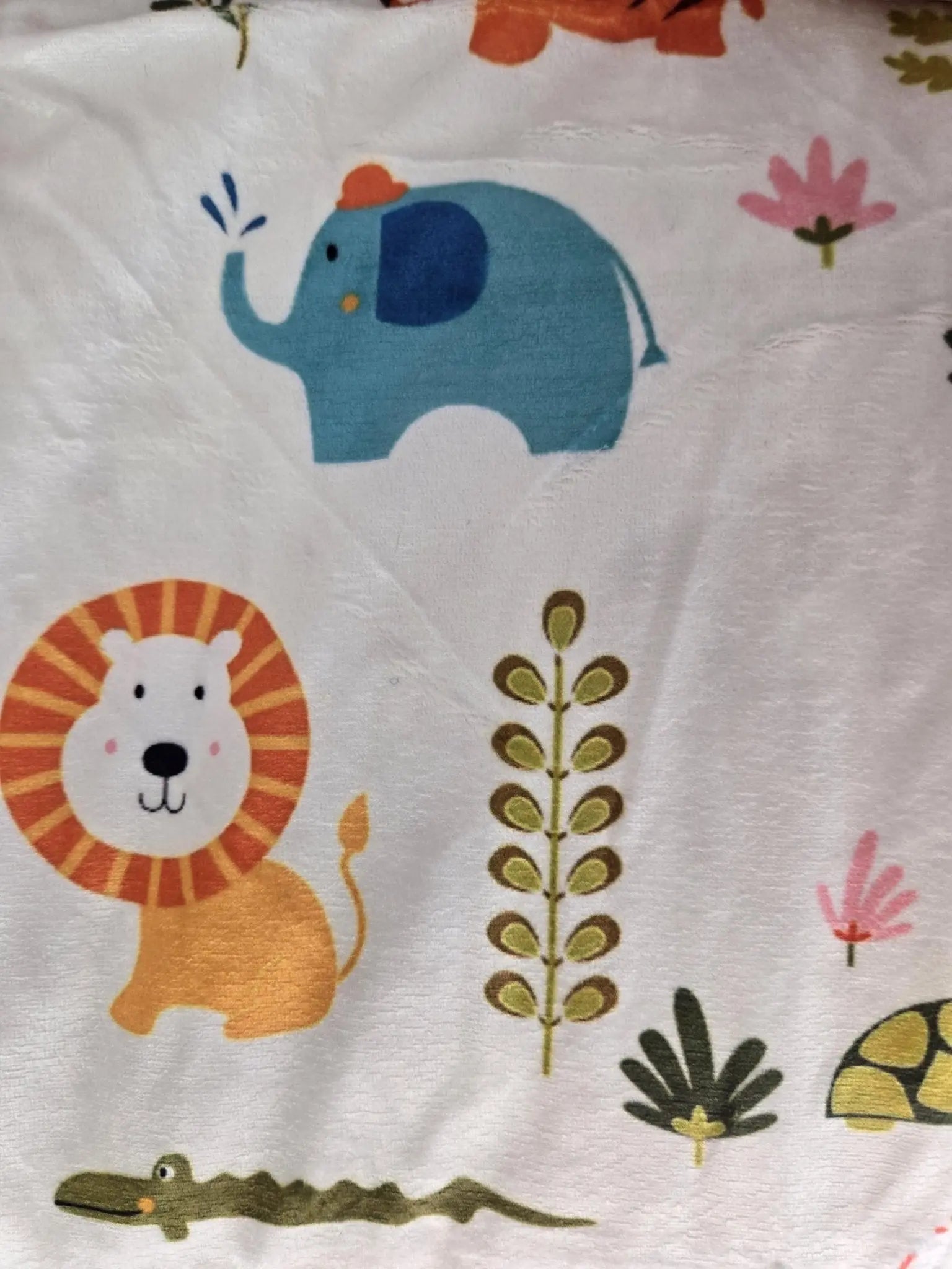 Personalized Baby/Toddler Blanket by EverLee Creations, children's boutique clothing detail photo 8