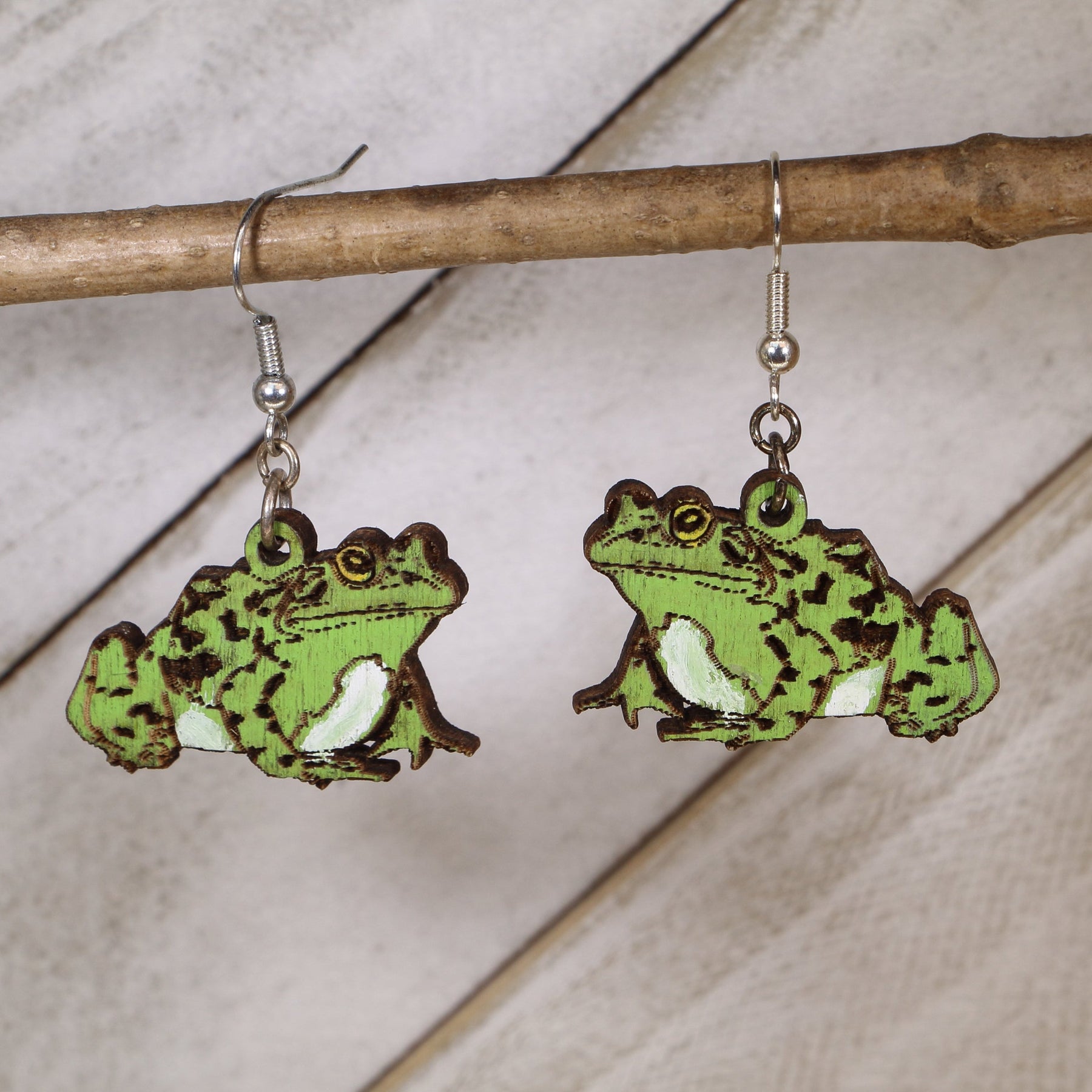 Realistic Toad Wooden Dangle Earrings | Nature Amphibian Jewelry