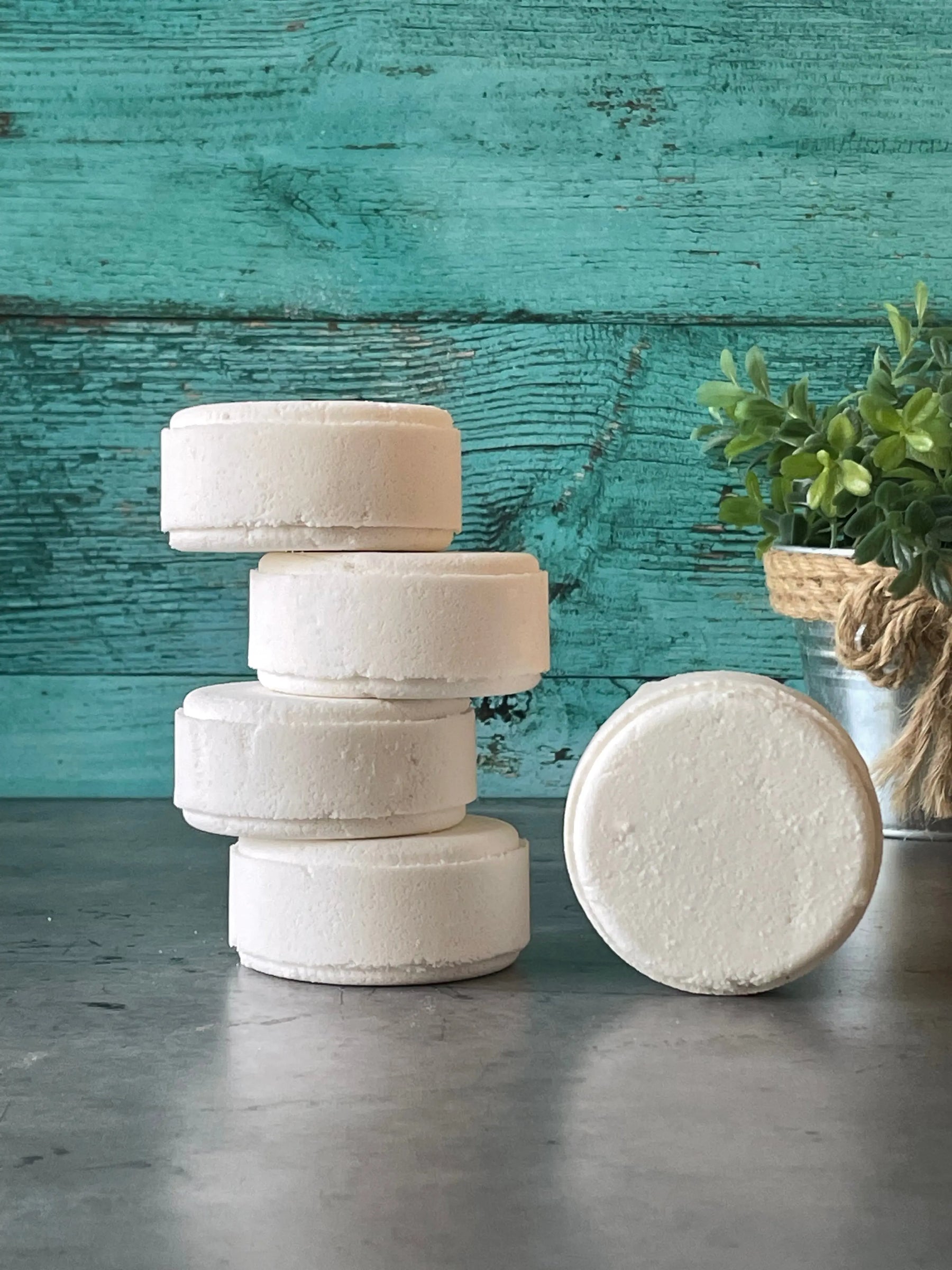 Shower Fizzle by Lustful Bath, LLC, handmade bath and body detail photo 5