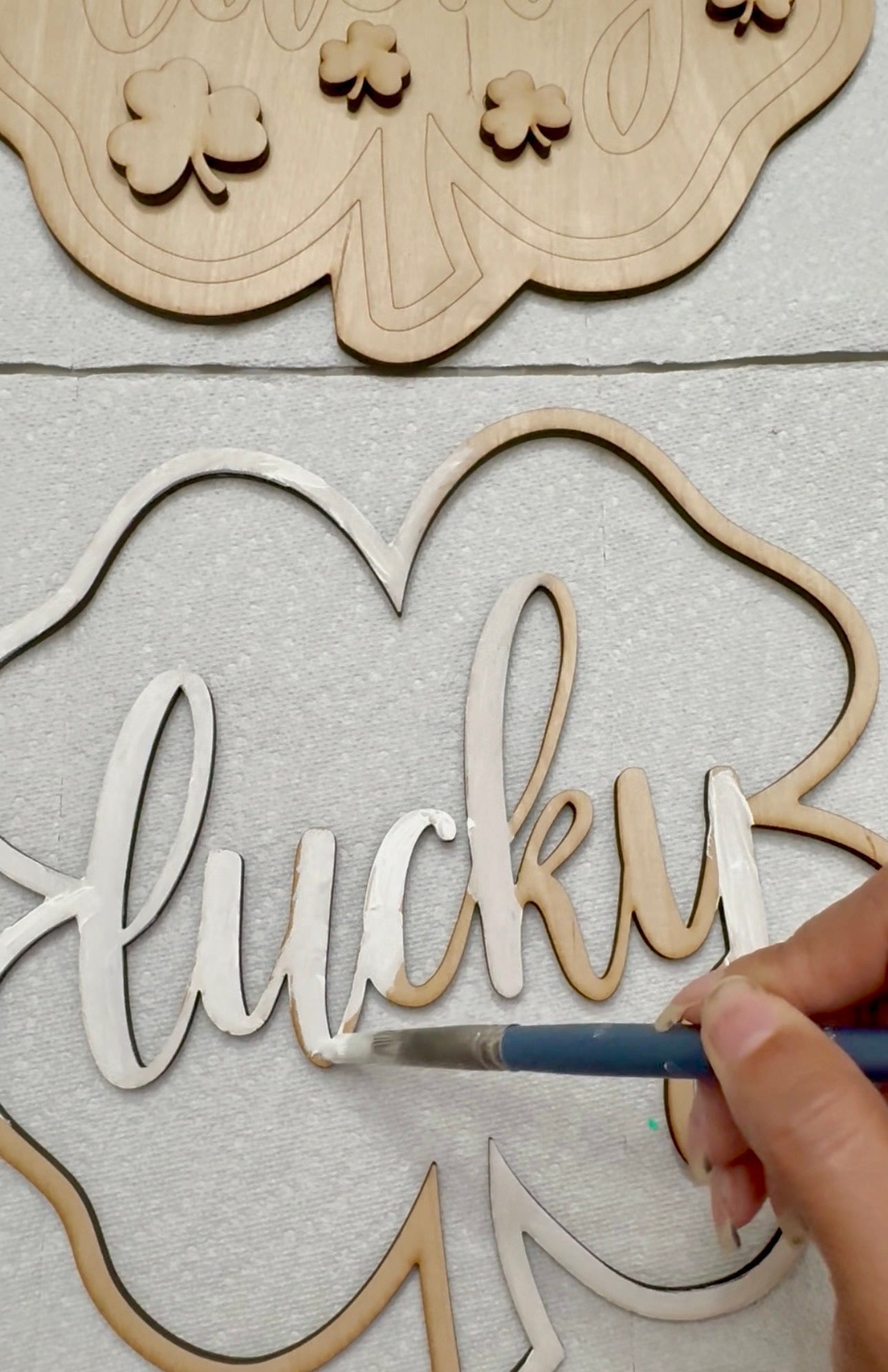 Shamrock Door Hanger Wispy Wasp