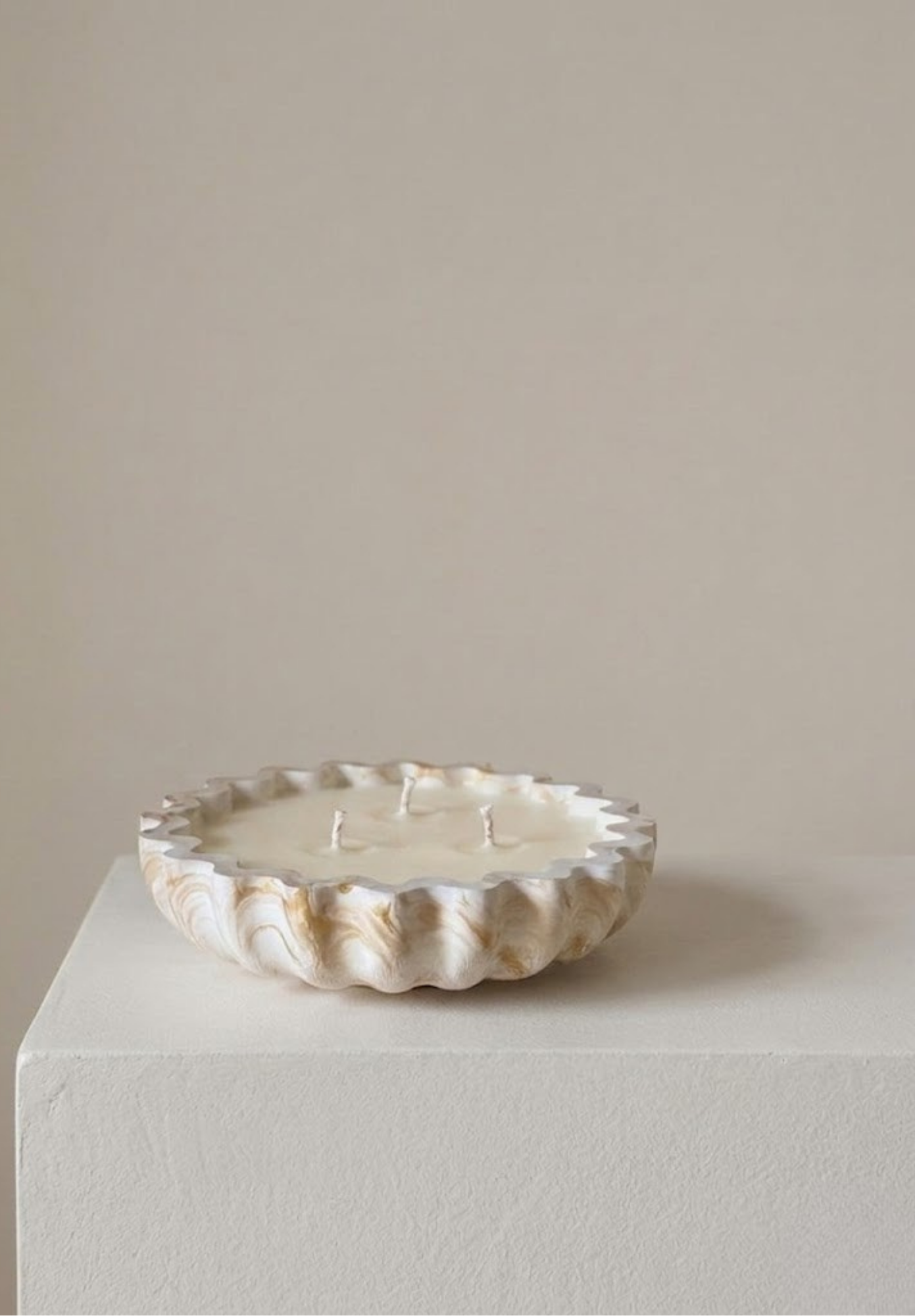 Fluted Candle Bowl by Believe Candle, scented candle detail photo 4