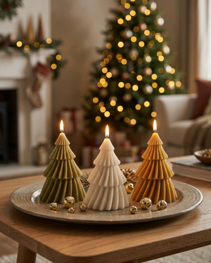 Sweeping Christmas tree candle by Believe Candle – product view 4