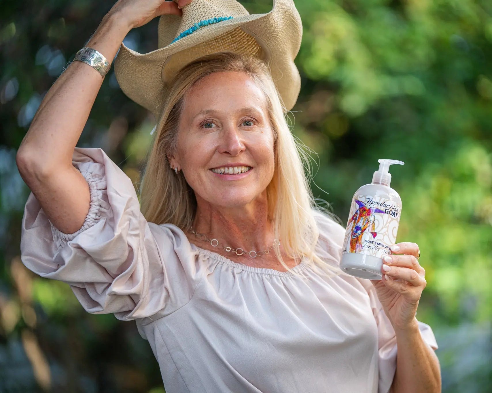 Vanilla Goats Milk Lotion by Essential Journeys, natural skincare detail photo 2