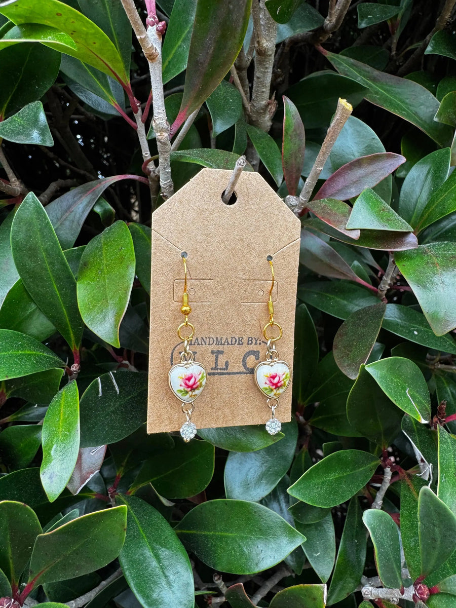 Vintage Gold Porcelain Heart Earrings | Romantic Jewelry Gift