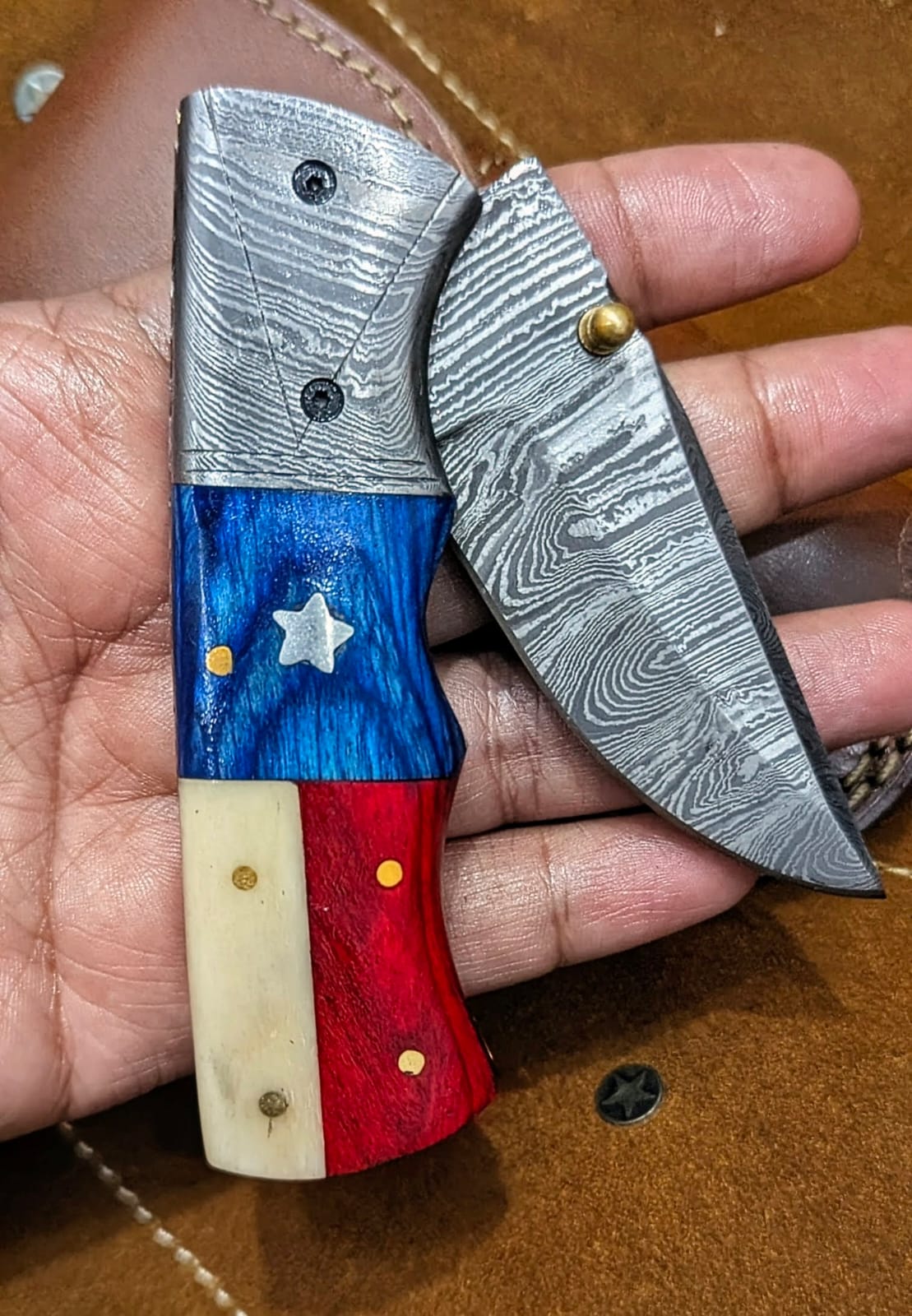 Hand Made Damascus Pocket Knife, Texas Flag Folding Knife, Outdoor Survival Knife With Leather Sheath - Groomsmen Gift, Anniversary Gift