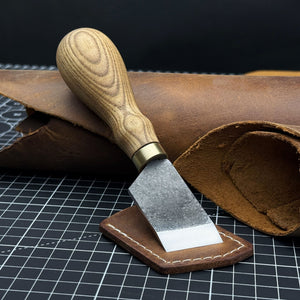 Angled Leather Skiving Knife, 3 cm (1.18 inches)