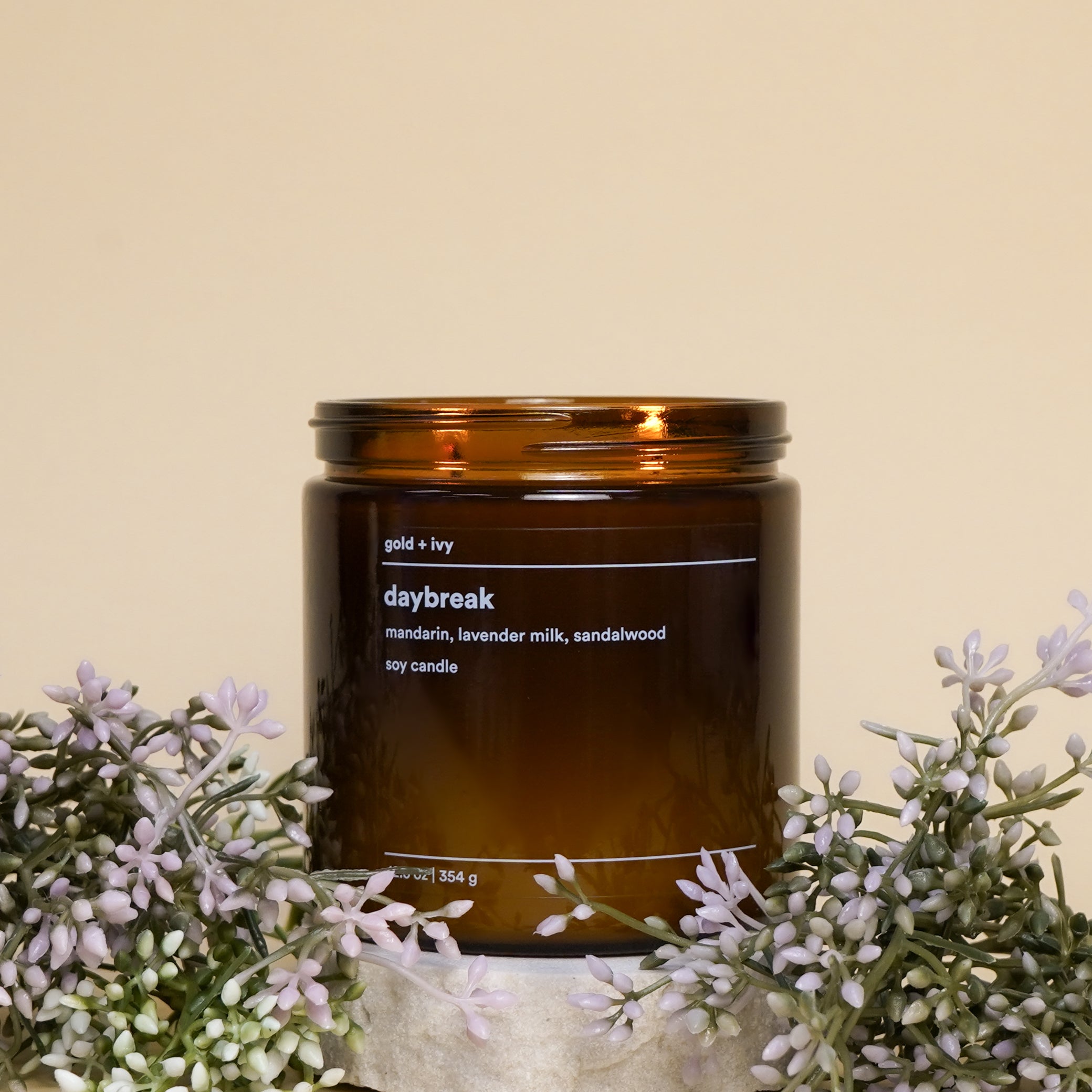 Daybreak by gold + ivy, scented candle detail photo 2