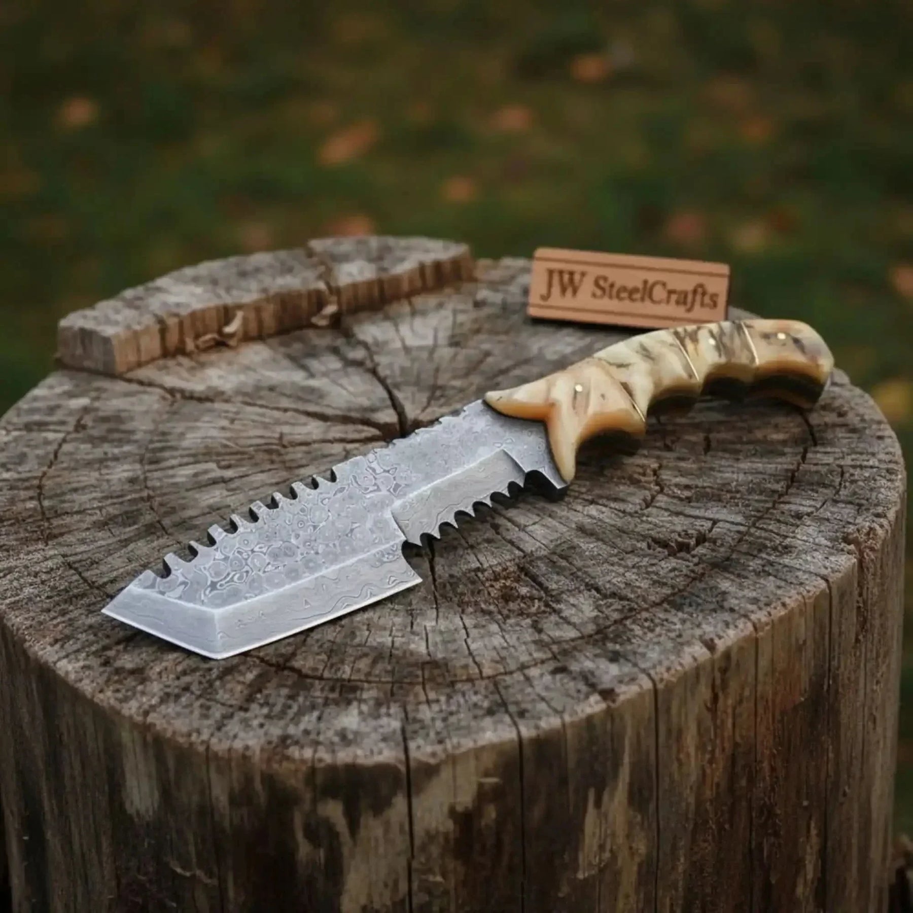 Damascus Tom Brown Tracker Knife with Ram Horn Handle - Full Tang detail view by JW SteelCrafts