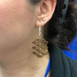 Art Deco Scallop Wooden Earrings | Geometric Vintage Jewelry