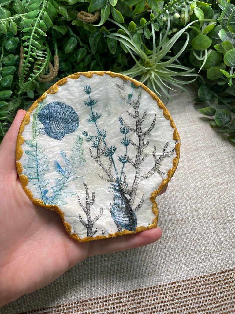 Decoupage Shell