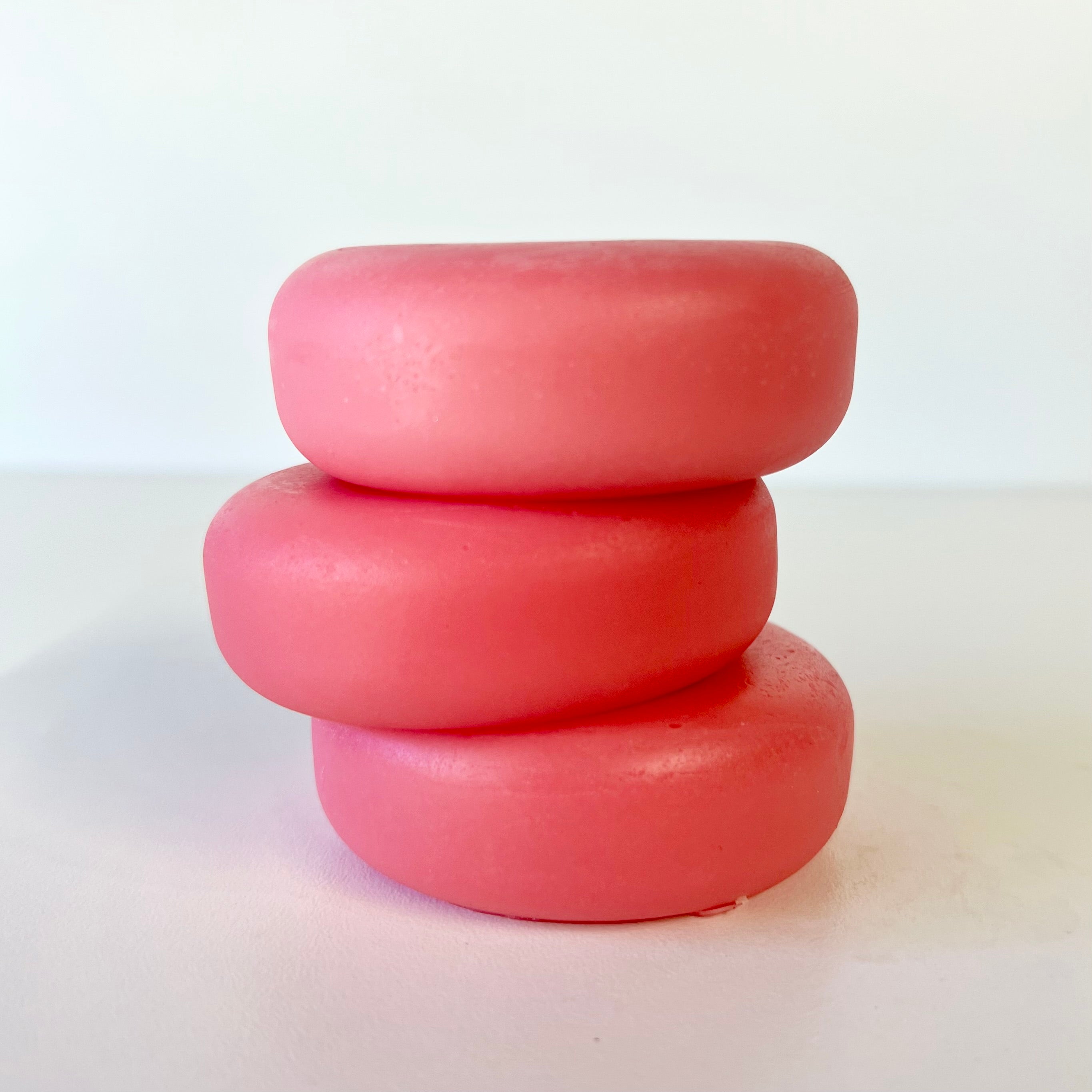 Hot Southern Mess conditioner bar by Farmhouse Lather for smooth soft plastic free hair care