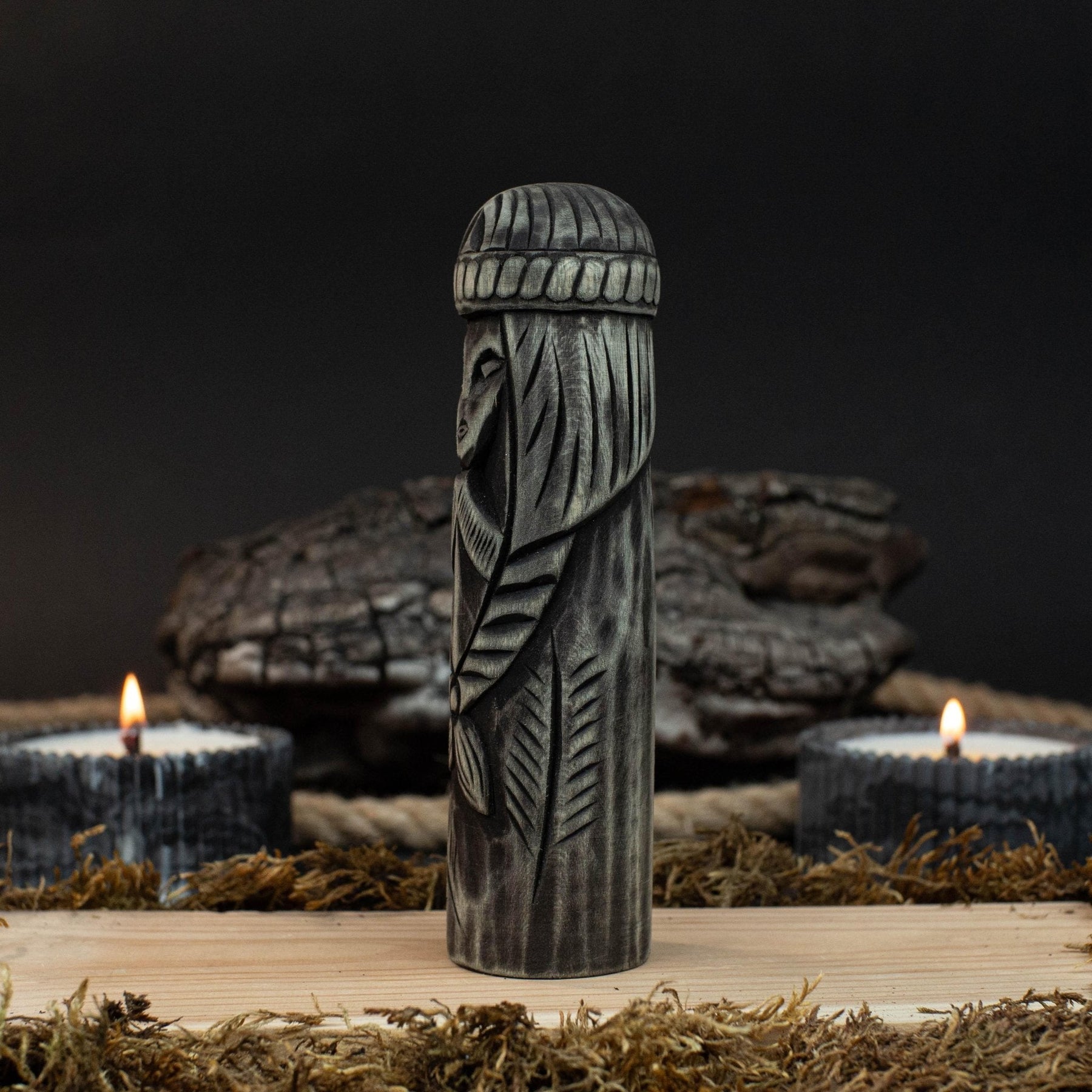 Hand-Carved Freyja Figurine – 14 cm (5.7 inches) Wooden Scandinavian Goddess Statue