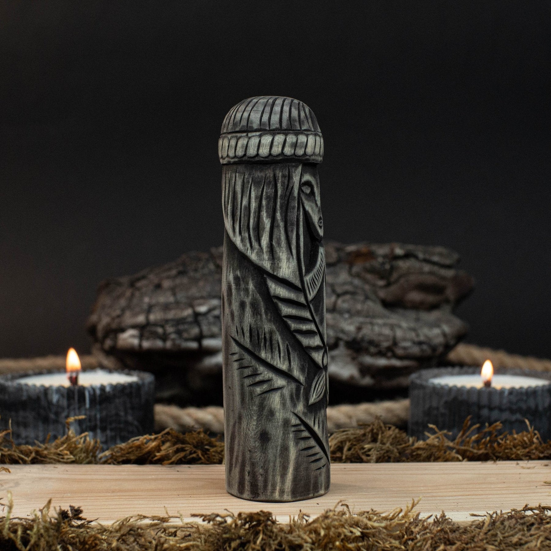 Hand-Carved Freyja Figurine – 14 cm (5.7 inches) Wooden Scandinavian Goddess Statue